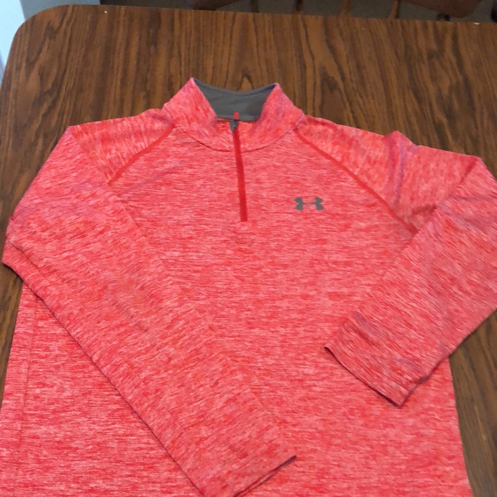 Womens Under Armour pullover